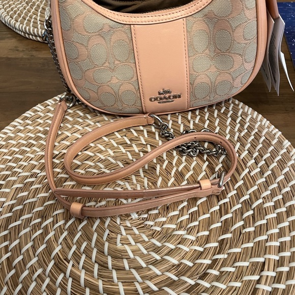 New Coach Pebbled Signature Hobo Bag in Peach - Picture 6 of 16